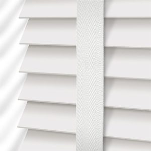 true-white-linen-26-wooden-blind-50-3